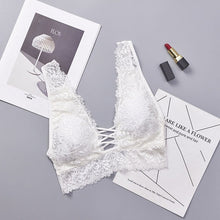 Load image into Gallery viewer, Deep V Lace Bralette Plus Size Bra Women Seamless Padded Push Up Plunge Bra